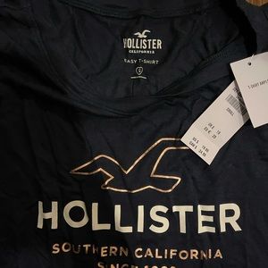 Super soft Women’s Hollister tshirt